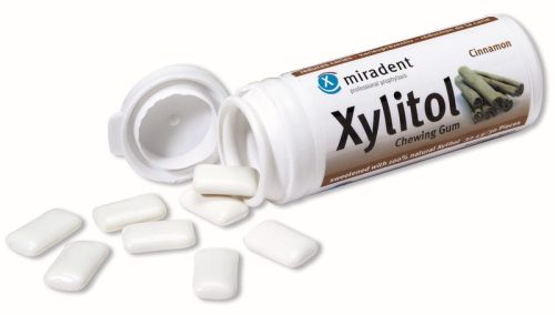 Miradent Xylitol Zimt Zahnpflegekaugummi, Dose &agrave; 30 Stk.