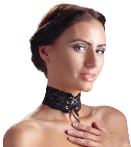 Halsband aus Spitze
