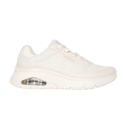 Skechers, Skechers UNO-41 41