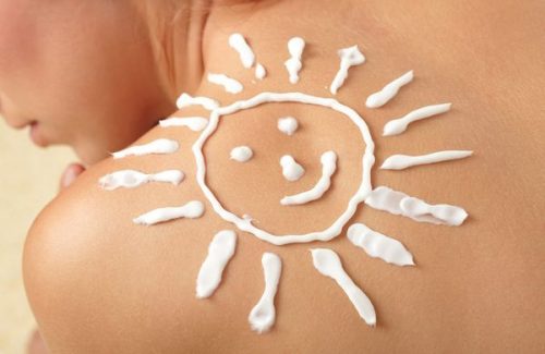 Sonnenschutzmittel mit Lichtschutzfaktor 30 bis 50