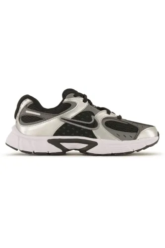 Nike, Nike V5 RNR Sneaker - Black + Anthracite EU39 Kids