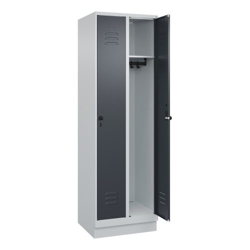 C+P Spind Classic PLUS, Sockel, 2 Abteile, HxBxT 1.950 x 600 x 500 mm, lichtgrau, anthrazitgrau, für Vorhängeschloss, ohne Mitteltrennwand