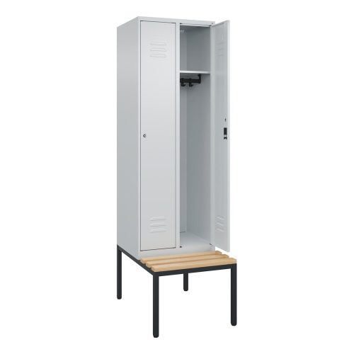 C+P, Spind Classic PLUS Sitzbank, 2 Abteile, lichtgrau, B 600 mm, Zylinderschloss, untergebaut, Buche-Hartholz C+P
