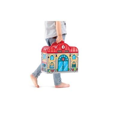 Hape, Hape Spielzeug-Eisenbahn »Tragbares Bahnhof-Set«