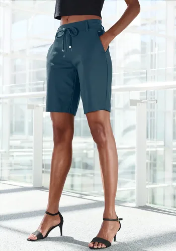 LASCANA Shorts mit Gürtelschlaufen und Bindeband, Loungewear