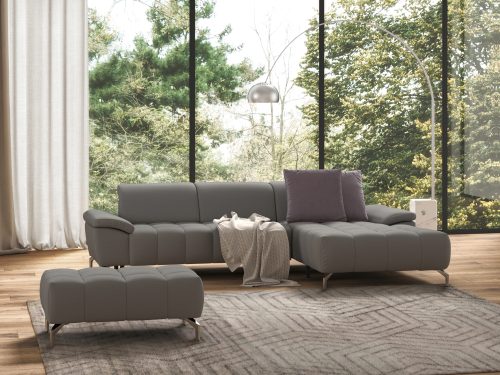SIT&MORE, sit&more Ecksofa »Cool«, wahlweise mit Kopfteilverstellung und Vorziehsitz, motorisch, mit silberfarbenen Füssen