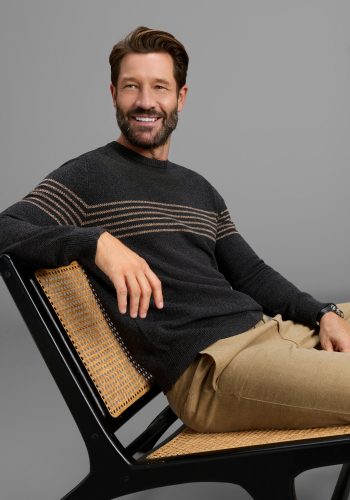 MAN´S WORLD, Mans World Rundhalspullover "Neue Kollektion Highlight Bruststreifen" aus Baumwolle, mit Rundhalsausschnitt, Regular Fit, mit Langarm