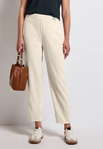 Street One, Chino mit Knopfdetail