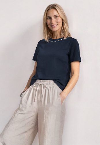 STREET ONE Kurzarmshirt Sommershirt mit dekorativen Details am Rundhals