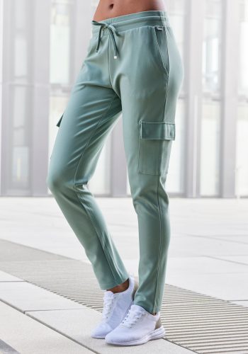 LASCANA Cargohose in weich fliessendem Material, Loungewear