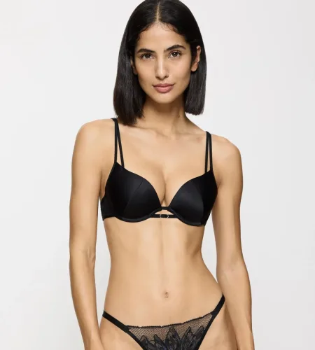 Triumph, Triumph Push-up-BH "Crazy Stupid Love" Spitze, Stretch-Satin an den Cups, federleichte Cups, Mesh