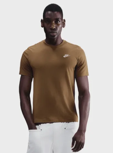Nike Sportswear Club T-Shirt - Mosswood Brown S Herren
