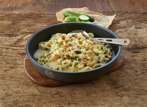 Trekn Eat - Sahnenudeln mit Hühnchen und Spinat