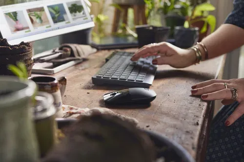 HP, HP 460, Bluetooth-Tastatur für mehrere Geräte, Kabellos, Jack Black