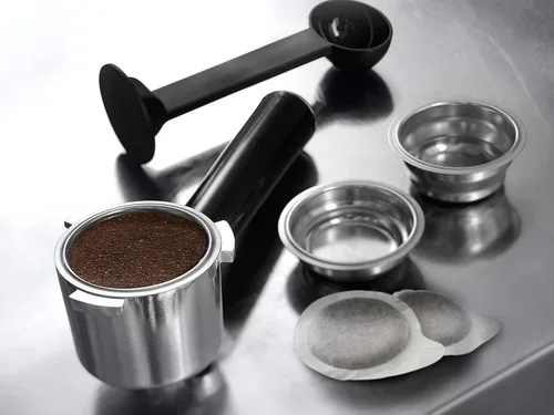 De'Longhi, DeLonghi Siebträgermaschine "Dedica EC 685.BK"