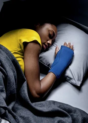 3M Deutschland GmbH, FUTURO Handgelenk-Schiene für die Nacht 1 St Bandage