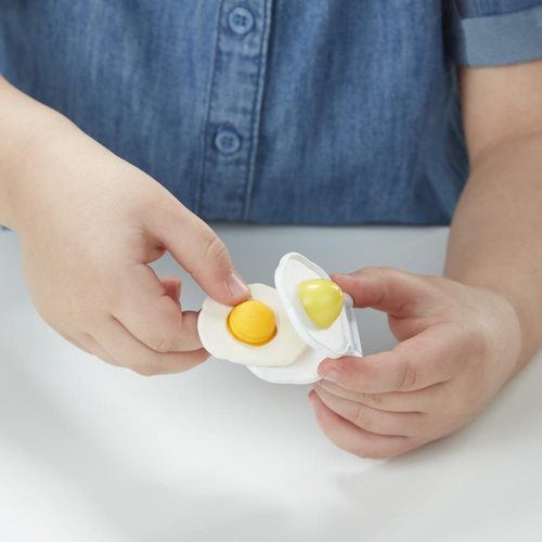 undefined, Play-Doh Animal Crew Cluck-a-Dee Verr&uuml;cktes Huhn
