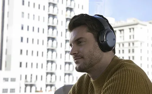 JBL, JBL Tour One Over-Ear Kopfhörer Active Noise Cancelling Schwarz