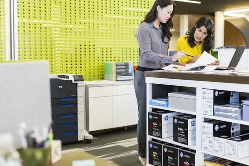 HP, HP H650ABK Toner bk - HP No. 650A BK, CE270A für z.B. HP Color LaserJet Enterprise CP 5500, HP Color LaserJet Enterprise CP 5520