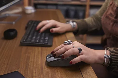HP, HP 460, Bluetooth-Tastatur für mehrere Geräte, Kabellos, Jack Black