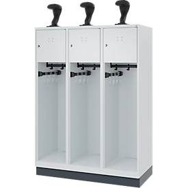 Feuerwehrspind C+P Evolo Youngster, 3 Abteile, mit Helmhalter, mit Sockel, B 1200 x T 500 x H 1630 mm, RAL 7035 Lichtgrau/RAL 7016 Anthrazitgrau