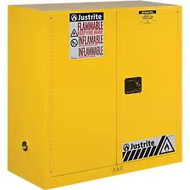 Justrite®, Justrite® Brandschutzschrank Classic Sure-Grip® FM, HxBxT 1.120 x 1.090 x 460 mm, 1 Fachboden, selbstschliessend
