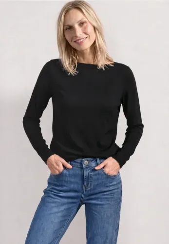 Basic Pullover mit U-Boot-Ausschnitt