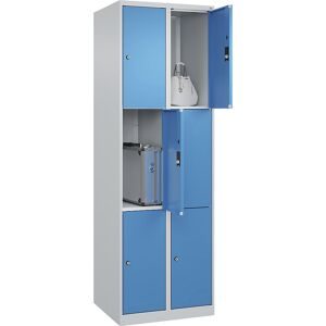 3er-Schließfachschrank Classic PLUS, 2 Abteile, lichtgrau / lichtblau, B 600 mm, 6 Fächer, mit Bodengleitern C+P