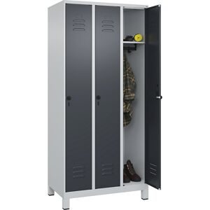 C+P, C+P Spind Classic PLUS, Füsse, 3 Abteile, HxBxT 1.950 x 900 x 500 mm, lichtgrau, anthrazitgrau, für Vorhängeschloss, ohne Mitteltrennwand