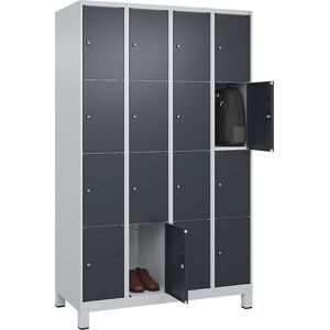 4er-Schließfachschrank Classic PLUS, 4 Abteile, lichtgrau / grau, B 1200 mm, 16 Fächer, mit Füßen C+P
