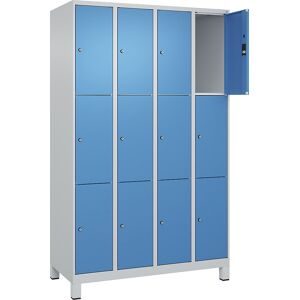 3er-Schließfachschrank Classic PLUS, 4 Abteile, lichtgrau / lichtblau, B 1200 mm, 12 Fächer, mit Füßen C+P