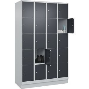 5er-Schließfachschrank Classic PLUS, 4 Abteile, lichtgrau / grau, B 1200 mm, 20 Fächer, mit Bodensockel C+P