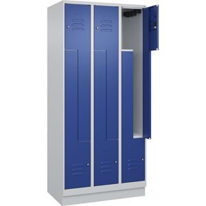 Z-Spind Classic PLUS, 3 Abteile, lichtgrau / enzianblau, B 900 mm, mit Bodensockel, Zylinderschloss C+P