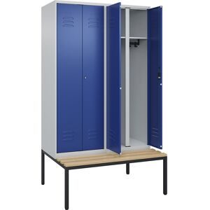 C+P Schwarz-Weiß-Spind Classic PLUS Sitzbank, Trennwand mittig, 2 Abteile, lichtgrau / enzianblau, B 1200 mm, Zylinderschloss, untergebaut, Buche-Hartholz