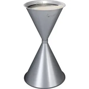 VAR, Standascher, silber