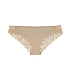 Cozy Beauty Slip in beige
