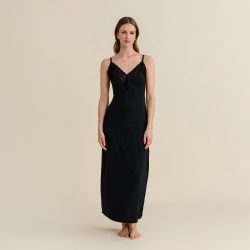Brienda Nachthemd lang in schwarz