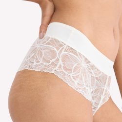Body Make-Up Illusion Lace Panty in weiss