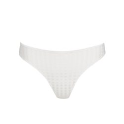 Avero String in weiss