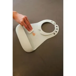 Lätzchen mit Auffangschale
