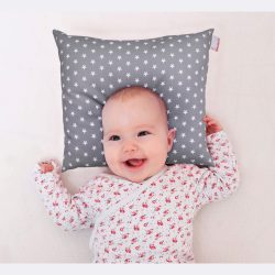 BabyDorm ® Präventivkissen EasyDorm Jonna grau mit weißen Sternen