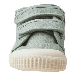 Schuhe mit Klettverschluss