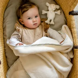 Kuscheldecke Schaf Baby Love 100 x 75 cm
