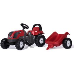 Valtra mit Anhänger