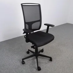 Bürodrehstuhl Milani Zed mit 1D Armlehnen, Schwarz, Neu, Ergonomischer Stuhl - ideal für flexibles Arbeiten