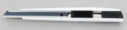 NT Cutter 9 mm MNCR-A1 black&white
