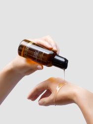 YESforLOV Massageöl mit natürlichem Orangenblütenaroma