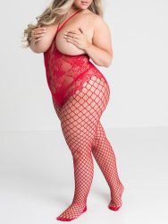 Lovehoney Plus Size Treasure Chest Red Fishnet Crotchless Bodystocking (Red One Size Queen), Rot - One Size Queen - Amorana
