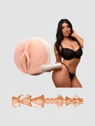 Masturbator ?Violet Myers? mit intensiver Waifu-Stimulationsstruktur