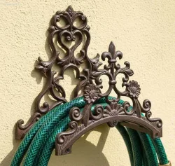 Gartenschlauchhalter Lilie Wand-Schlauchhalter Gusseisen Landhaus Antik-Stil